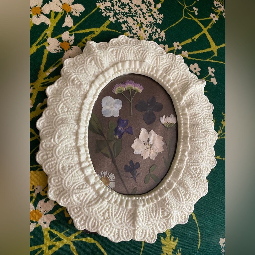 Pressed flower art